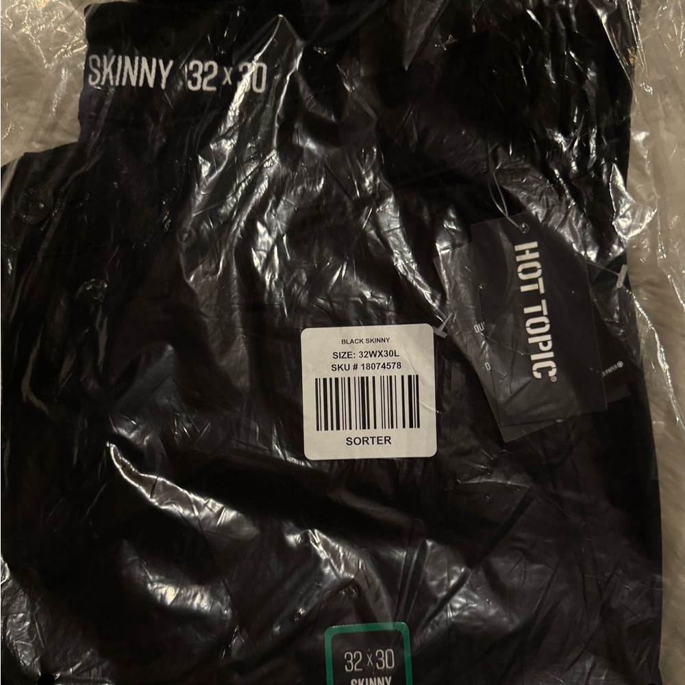 Hot Topic Black Skinny Jeans